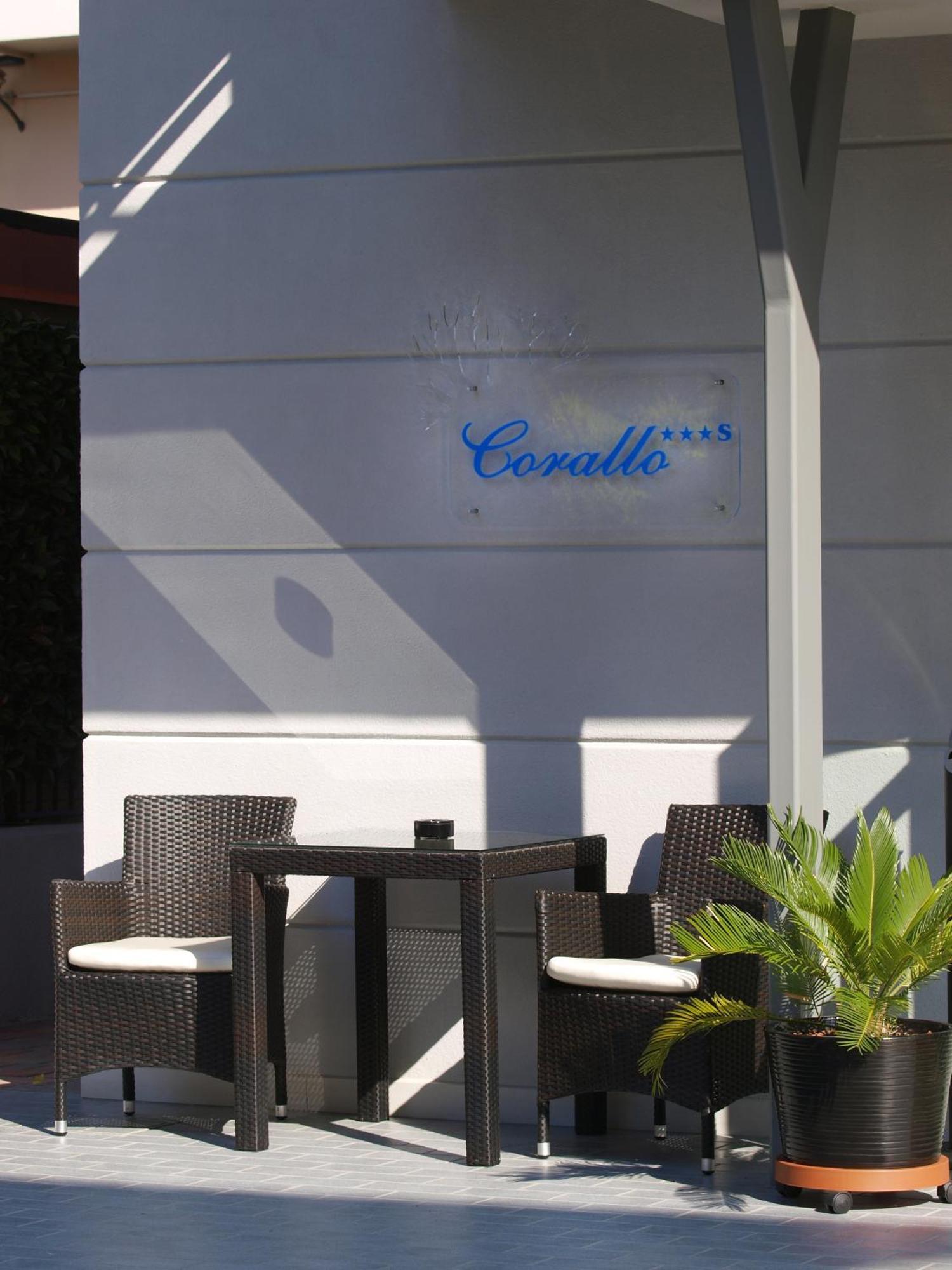 Hotel Garni Corallo Torbole Sul Garda Exterior foto